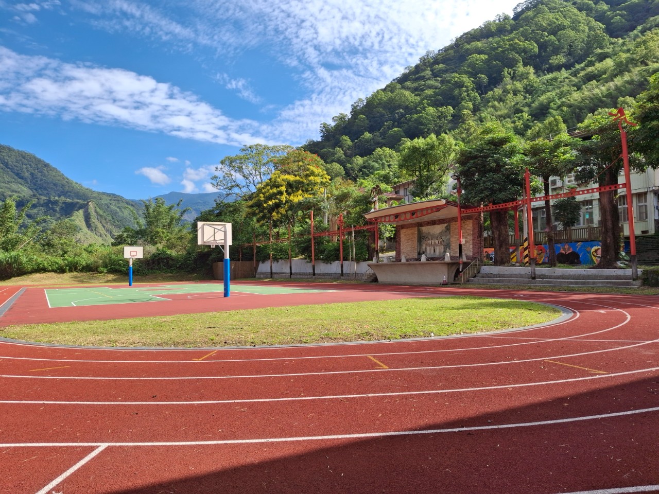 155903_0.jpg